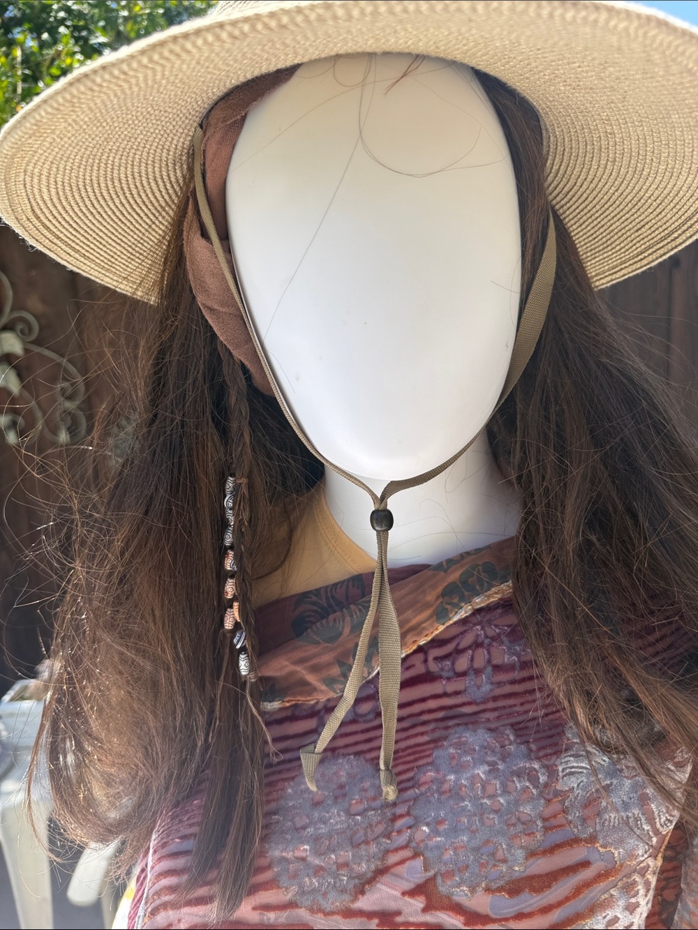 Classic Wide-Brim Straw Sun Hat in Natural - Picture 2 of 7